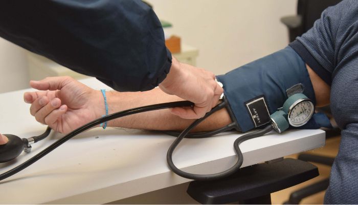  Bons hábitos alimentares e estilo de vida são fundamentais para prevenir a hipertensão 